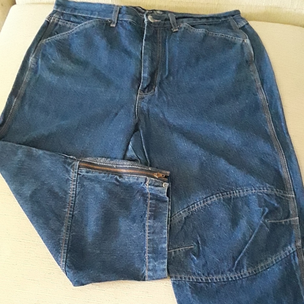 SOLD.           Denim Capris